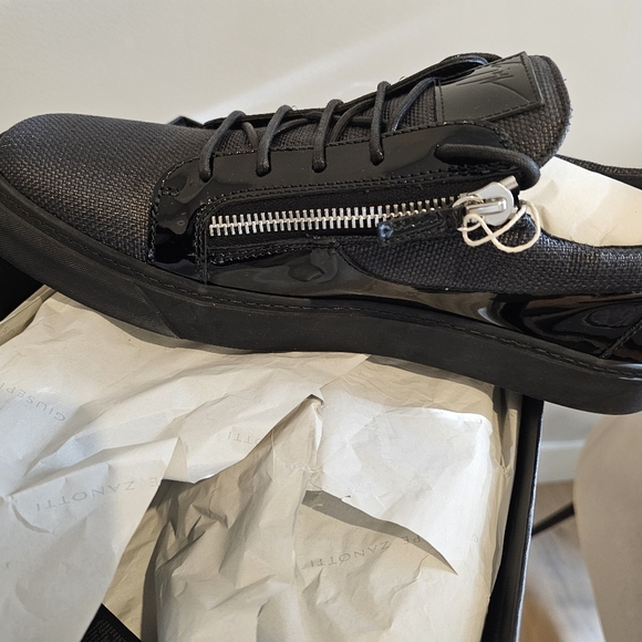 Brand New Giuseppe Zanotti Men Sneaker. US Size  13.5. EU: 47 - Picture 4 of 8